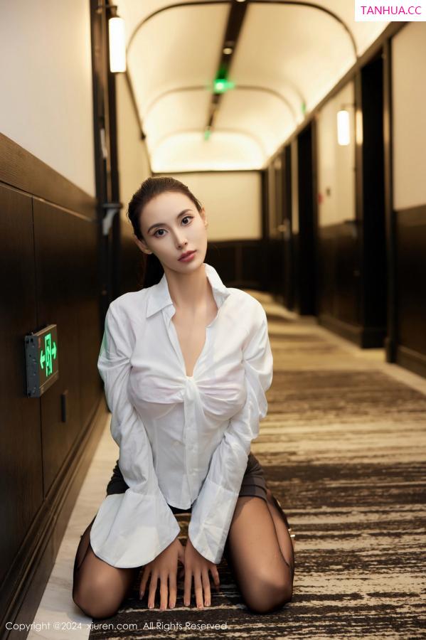   [XiuRen]高清写真图 2024.07.09 No.8828 lingyu69 美腿黑丝第8张图片